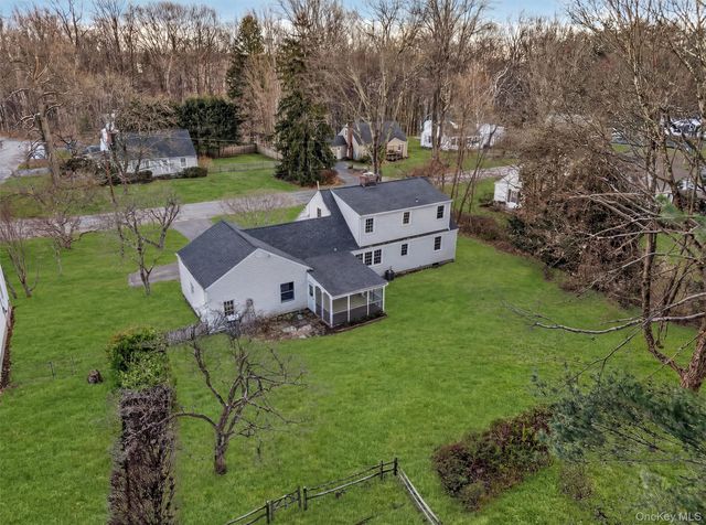 15 Valley View Road, Hyde Park, NY 12538