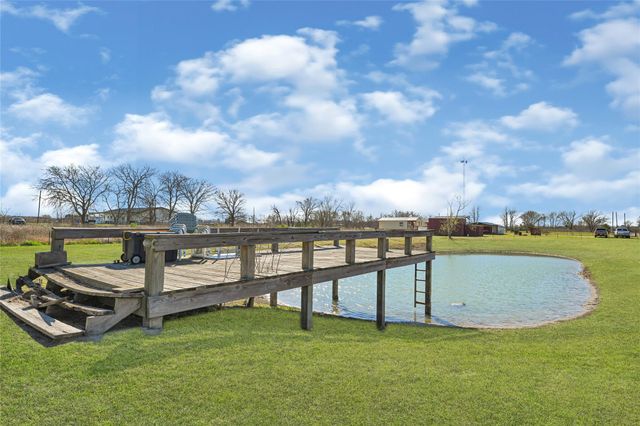 952 County Road 602, Dayton, TX 77535