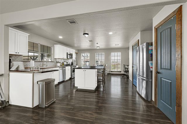 952 County Road 602, Dayton, TX 77535