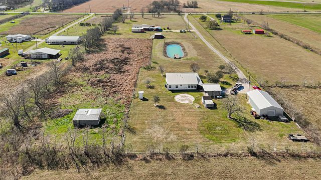 952 County Road 602, Dayton, TX 77535