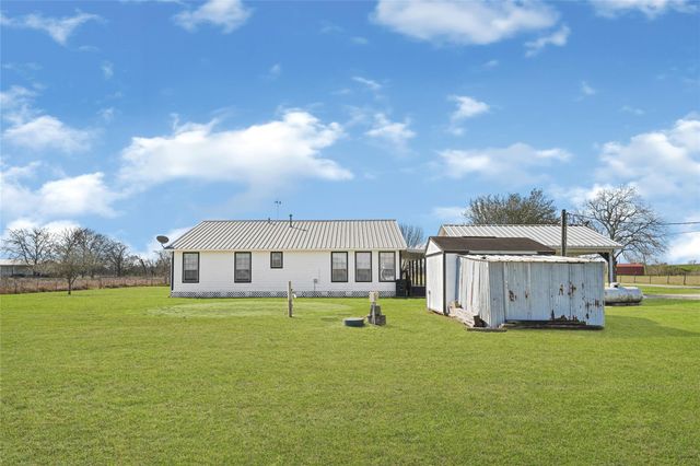 952 County Road 602, Dayton, TX 77535