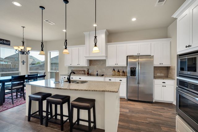 441 Lake Park Drive, Midlothian, TX 76065