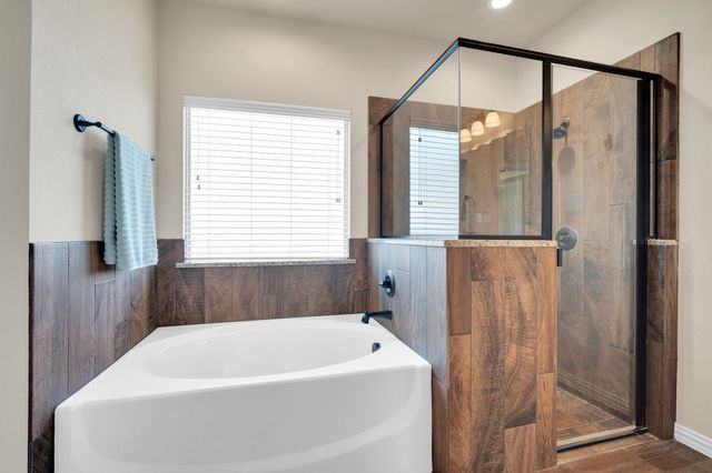 441 Lake Park Drive, Midlothian, TX 76065