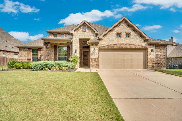 441 Lake Park Drive, Midlothian, TX 76065