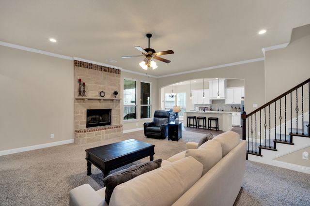441 Lake Park Drive, Midlothian, TX 76065