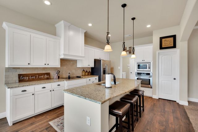 441 Lake Park Drive, Midlothian, TX 76065