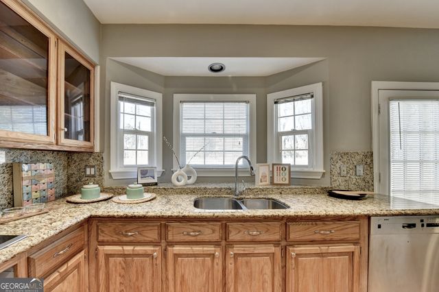 2500 Peregrine Trail, Suwanee, GA 30024