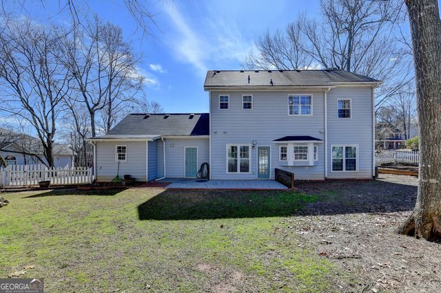 2500 Peregrine Trail, Suwanee, GA 30024