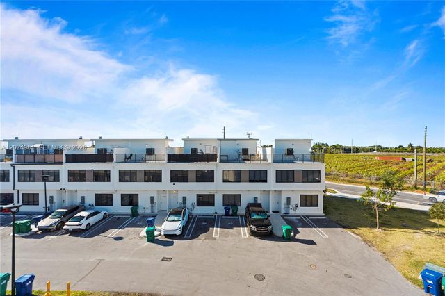 14595 SW 261st St 14595, Homestead, FL 33032
