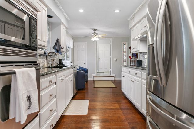 2412 Stanley Avenue, Fort Worth, TX 76110