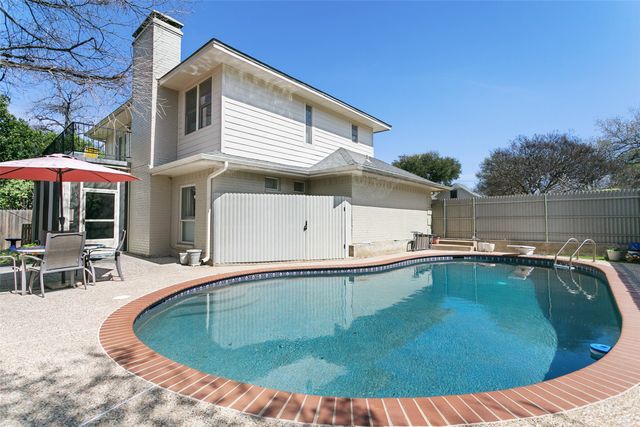 2412 Stanley Avenue, Fort Worth, TX 76110