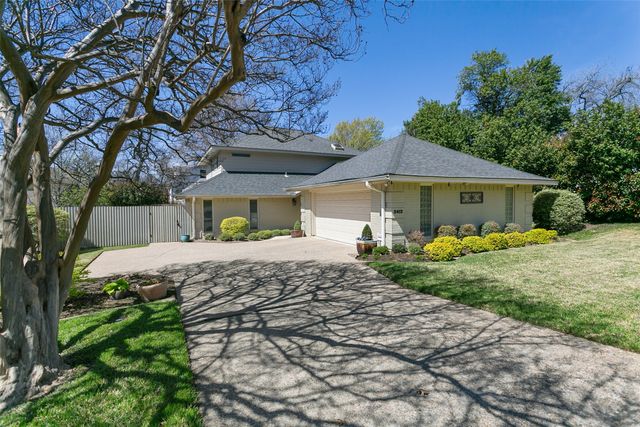 2412 Stanley Avenue, Fort Worth, TX 76110