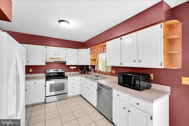 145 FRANKLINTOWN RD, Dillsburg, PA 17019
