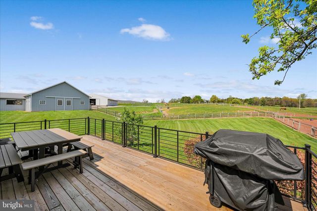 145 FRANKLINTOWN RD, Dillsburg, PA 17019