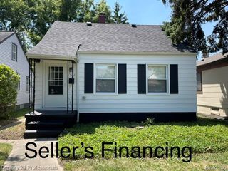 881 Garfield Avenue, Lincoln Park, MI 48146
