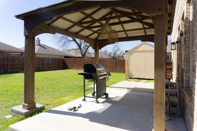 421 Mystic River Trail, Fort Worth, TX 76131