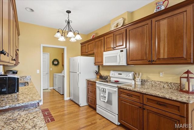 5532 Heather Bluff Court, Mehlville, MO 63128