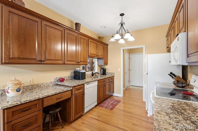5532 Heather Bluff Court, Mehlville, MO 63128