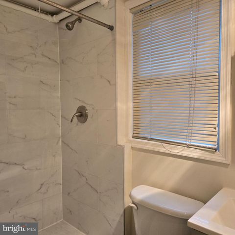 8 MANNAKEE ST, Rockville, MD 20850