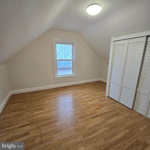 8 MANNAKEE ST, Rockville, MD 20850