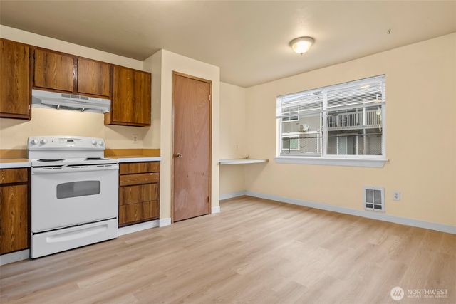 15912 Elm Street E, Sumner, WA 98390