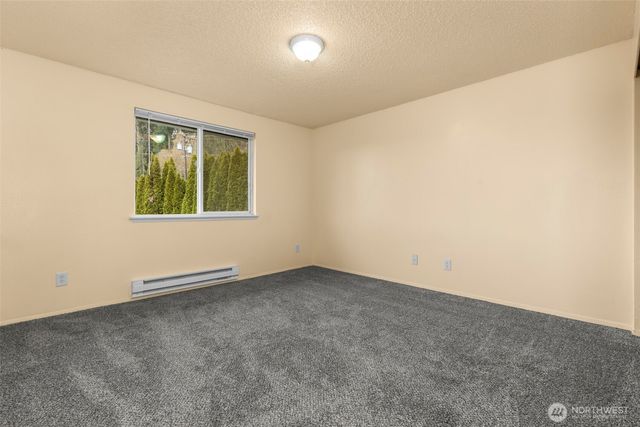 15912 Elm Street E, Sumner, WA 98390