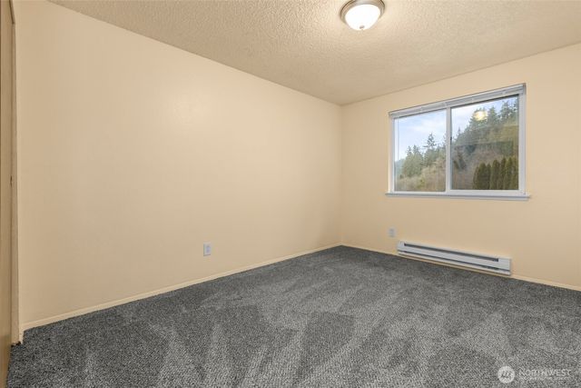 15912 Elm Street E, Sumner, WA 98390