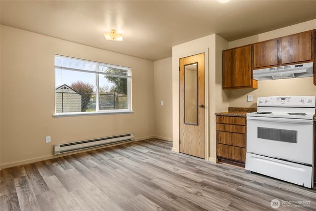 15912 Elm Street E, Sumner, WA 98390