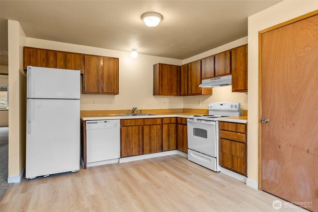 15912 Elm Street E, Sumner, WA 98390