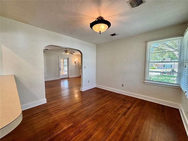 211 S SUMMERLIN AVENUE, Sanford, FL 32771