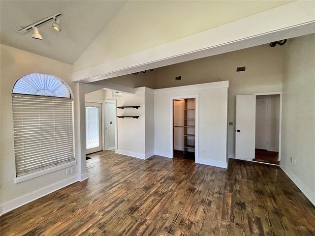 211 S SUMMERLIN AVENUE, Sanford, FL 32771