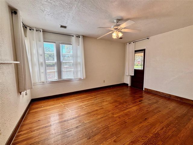 211 S SUMMERLIN AVENUE, Sanford, FL 32771