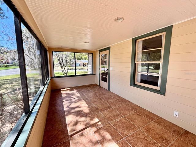 211 S SUMMERLIN AVENUE, Sanford, FL 32771