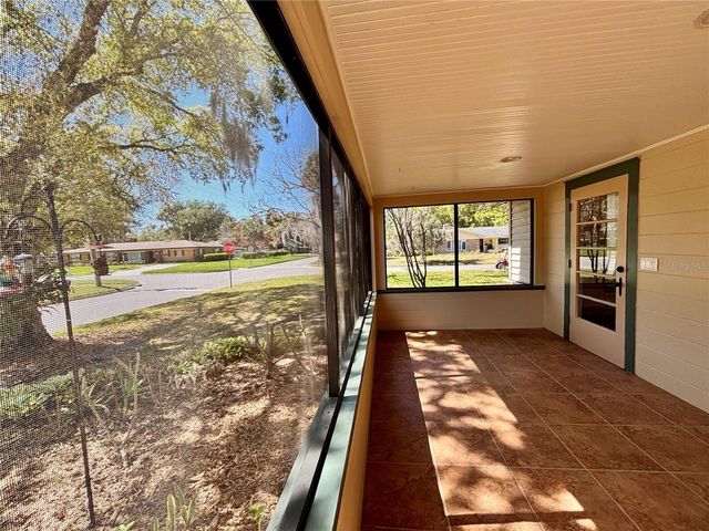 211 S SUMMERLIN AVENUE, Sanford, FL 32771