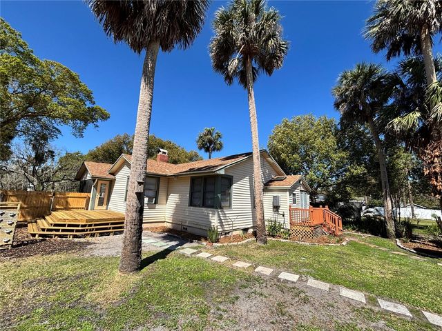 211 S SUMMERLIN AVENUE, Sanford, FL 32771