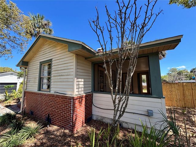 211 S SUMMERLIN AVENUE, Sanford, FL 32771