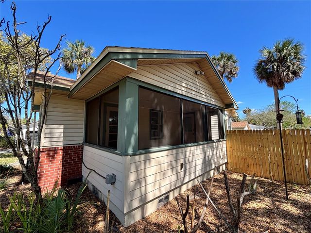 211 S SUMMERLIN AVENUE, Sanford, FL 32771