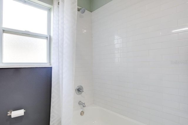 905 PLAZA STREET, Clearwater, FL 33755