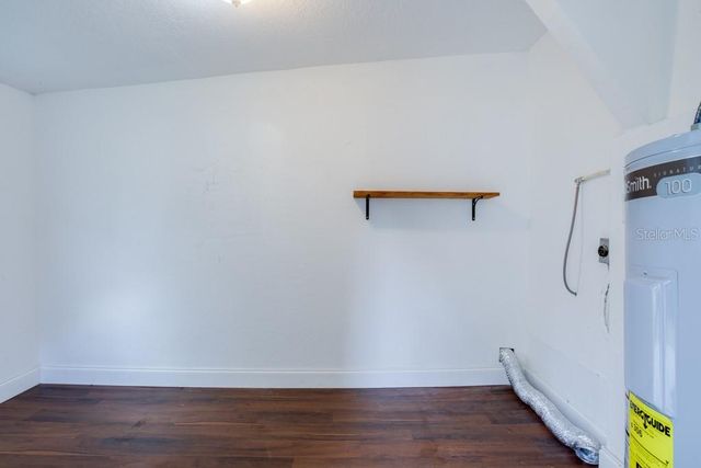 905 PLAZA STREET, Clearwater, FL 33755