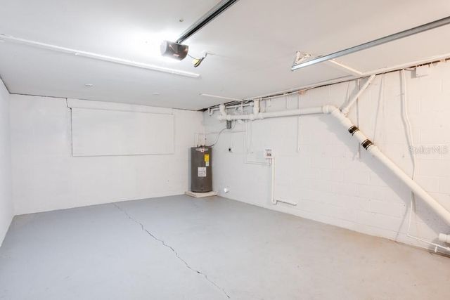 905 PLAZA STREET, Clearwater, FL 33755