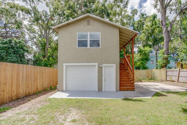 905 PLAZA STREET, Clearwater, FL 33755