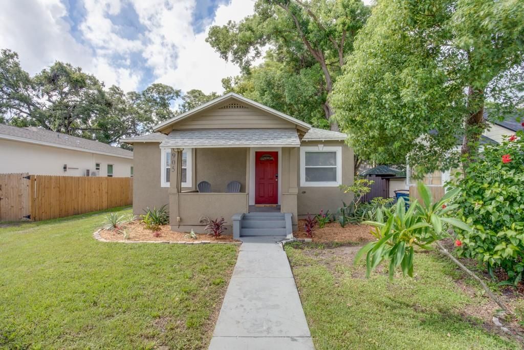 905 PLAZA STREET, Clearwater, FL 33755