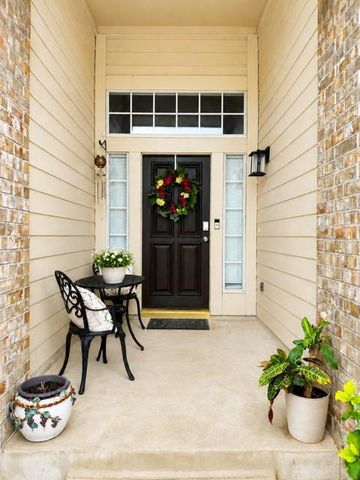 609 Thrush DR, Leander, TX 78641