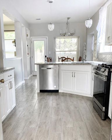 609 Thrush DR, Leander, TX 78641