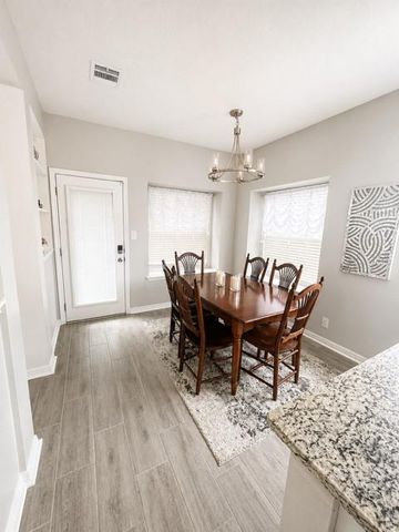609 Thrush DR, Leander, TX 78641