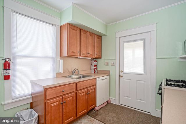 99 LINDEN AVE, Pitman, NJ 08071