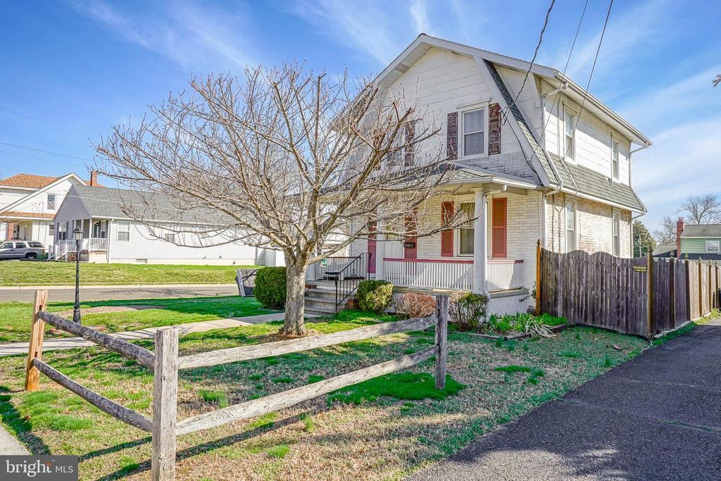 99 LINDEN AVE, Pitman, NJ 08071