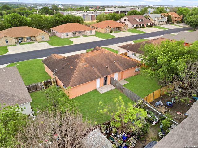 7557 Oak Chase, San Antonio, TX 78239