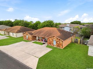 7557 Oak Chase, San Antonio, TX 78239