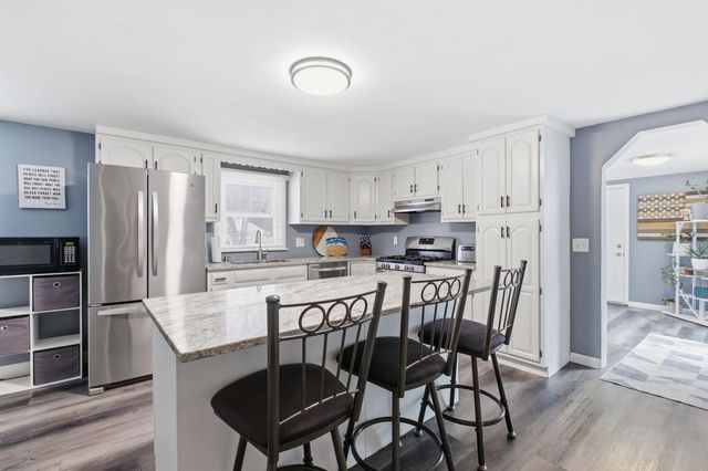 1 Lorraine Street, Hudson, NH 03051